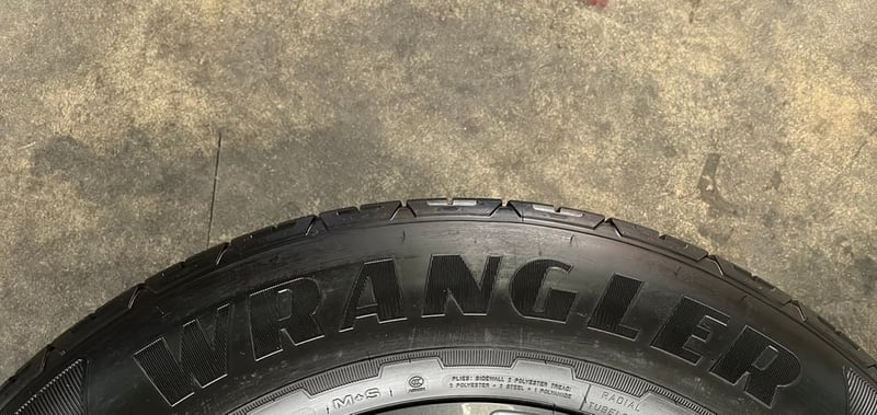 ยางใหม่ป้ายแดง 255-65-18 Goodyear ใหม่กริ๊บ