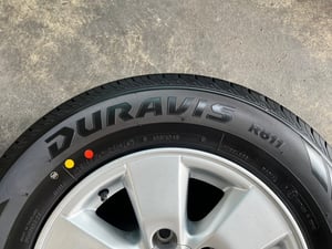 ล้อแม็ก 6รู139 Toyota ขอบ 15 พร้อมยางใหม่ 215-70-15 Bridgestone ปี 26