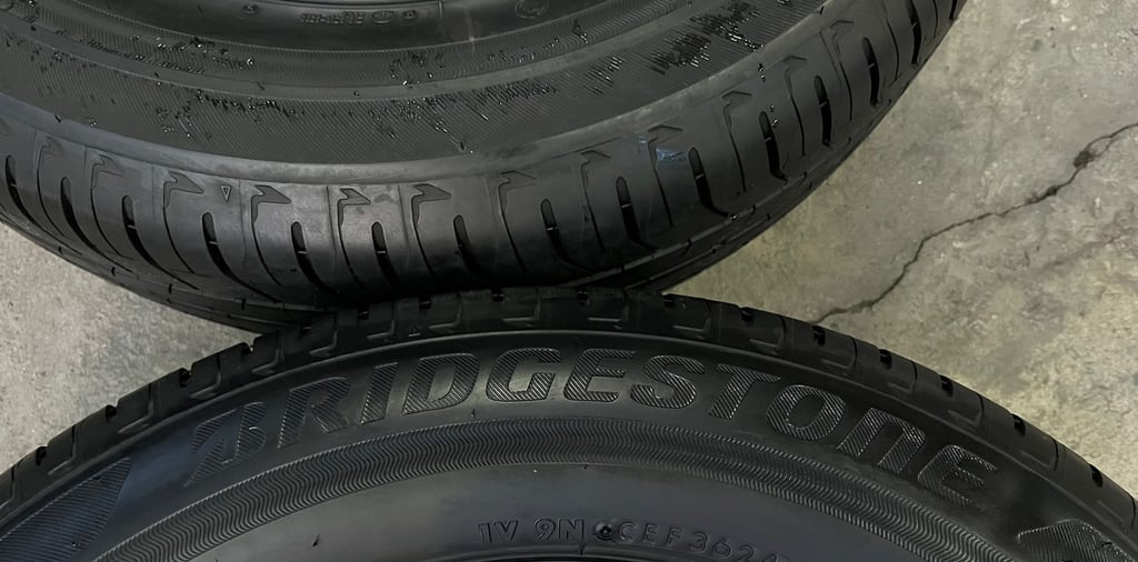 ยางใหม่ป้ายแดง 195-65-15 Bridgestone ปลายปี 24 สวยกริ๊บ ยางใหม่ป้ายแดง 195-65-15 Bridgestone ปลายปี 24 สวยกริ๊บ