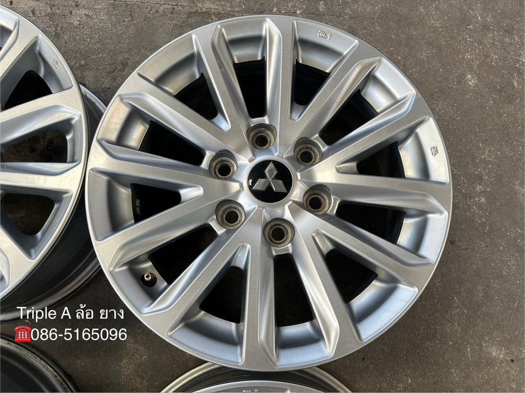 ล้อแม็ก 6รู139 Mitsu Triton Plus ขอบ 17 สภาพสวย ล้อแม็ก 6รู139 Mitsu Triton Plus ขอบ 17 สภาพสวย