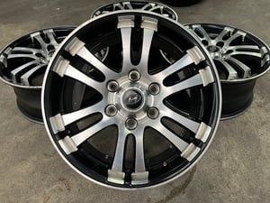 ล้อแม็กตรงรุ่น ฮุนได Hyundai ขอบ 18 ดำหน้าเงา ล้อแม็กตรงรุ่น ฮุนได Hyundai ขอบ 18 ดำหน้าเงา