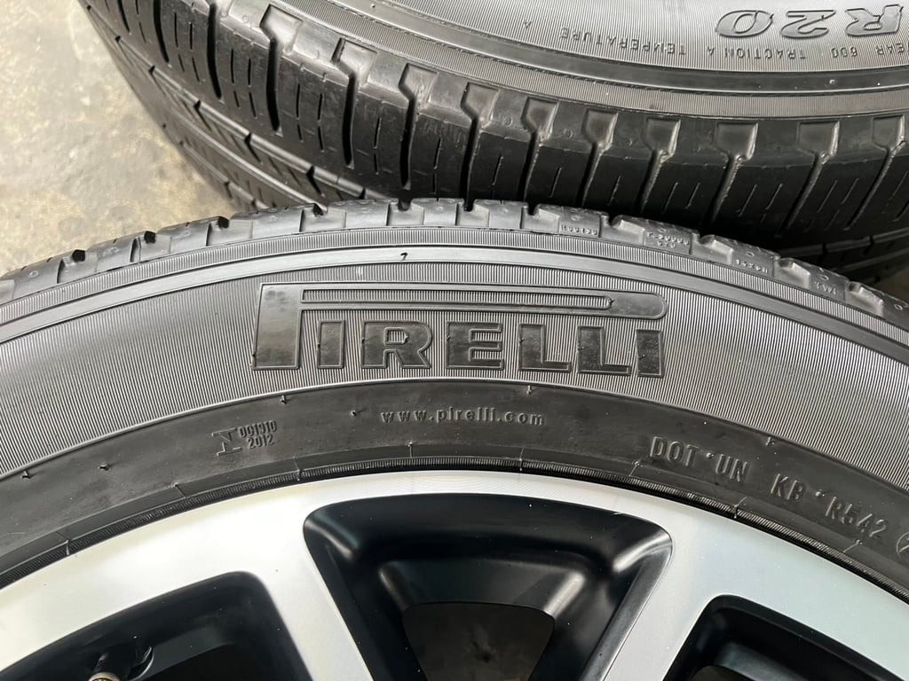 ล้อแม็ก Ford Everest Wildtrak ขอบ 20 ดำหน้าเงา พร้อมยาง 265-50-20 PIRELLI ปี 22 ล้อแม็ก Ford Everest Wildtrak ขอบ 20 ดำหน้าเงา พร้อมยาง 265-50-20 PIRELLI ปี 22