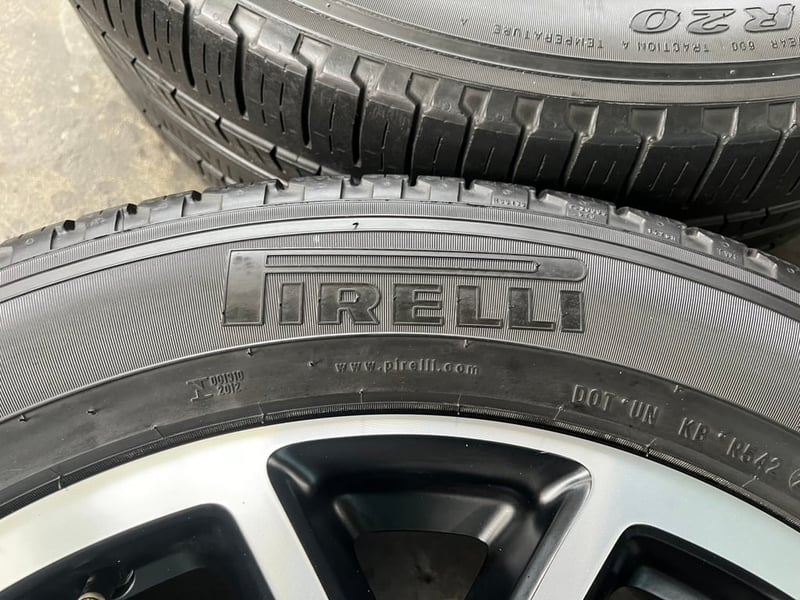 ล้อแม็ก Ford Everest Wildtrak ขอบ 20 ดำหน้าเงา พร้อมยาง 265-50-20 PIRELLI ปี 22