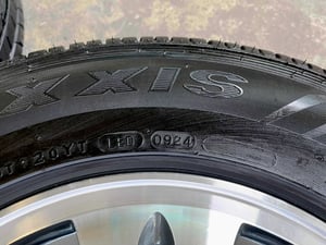 ล้อแม็ก Honda CRV ขอบ 15 เทาหน้าเงา พร้อมยาง 205-70-15 Maxxis ปี 24