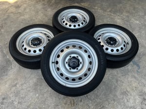 ล้อกระทะ 6รู139 Toyota ขอบ 17 สีบอร์น แถมยาง 215-55-17 Yokohama ปี 19 ล้อกระทะ 6รู139 Toyota ขอบ 17 สีบอร์น แถมยาง 215-55-17 Yokohama ปี 19