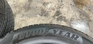 ยางป้ายแดง 255-55-20 GoodYear ปี 25 สวยกริ๊บ เหมาะสำหรับ รถกระบะตัวสูง และ SUV ทุกรุ่น ยางป้ายแดง 255-55-20 GoodYear ปี 25 สวยกริ๊บ เหมาะสำหรับ รถกระบะตัวสูง และ SUV ทุกรุ่น
