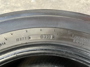 ยาง 1 เส้น 265-65-17 Dunlop ปี 23 สภาพสวย