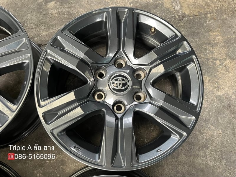 ล้อแม็ก 6รู139 Toyota Revo รุ่นใหม่ ขอบ 17 สีเทาดำ