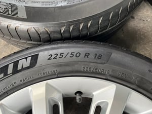 ล้อแม็ก ISUZU D-Max รุ่นใหม่ล่าสุด ขอบ 18 แถมยาง 225-50-18 Michelin ปี 20