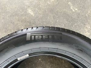 ยาง 215-55-16 Pirelli ปี 24 สภาพสวย