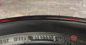 ยางใหม่ป้ายแดง 225-70-17 Dunlop ปี 25 ใหม่กริ๊บ ถอดจากรถใหม่ป้ายแดง