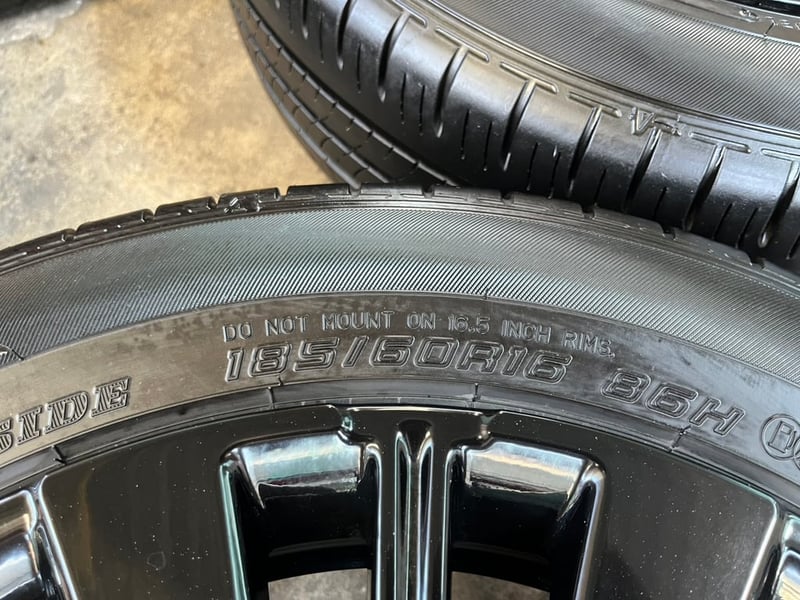 ล้อแม็ก Honda City Hatchback RS ขอบ 16 สีดำแท้ พร้อมยาง 185-60-16 Dunlop ปี 25