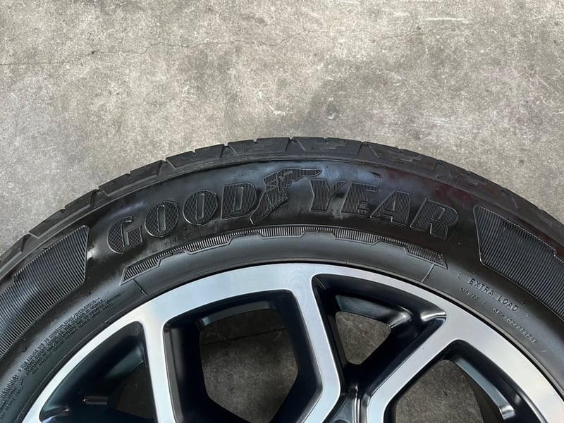 ล้อแม็ก Ford Everest Wildtrak รุ่นใหม่ล่าสุด ขอบ 20 ดำหน้าเงา พร้อมยาง 255-55-20 GoodYear ปี 23
