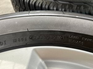 ล้อแม็ก 5รู114 Toyota ขอบ 17 พร้อมยาง 225-70-17 Dunlop ปี 21