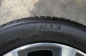 ล้อแม็ก Toyota Yaris Ative ขอบ 15 เทาหน้าเงา พร้อมยาง 185-60-15 Michelin ปี 25 ล้อแม็ก Toyota Yaris Ative ขอบ 15 เทาหน้าเงา พร้อมยาง 185-60-15 Michelin ปี 25