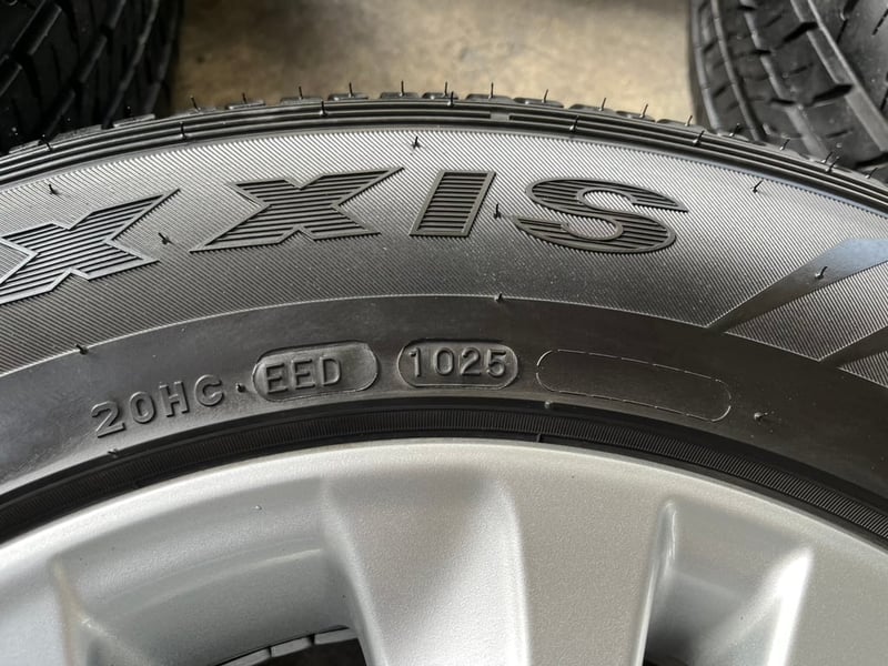 ล้อแม็ก 5รู114 Toyota Revo ขอบ 16 พร้อมยาง 215-65-16 Maxxis ปี 25 ล้อแม็ก 5รู114 Toyota Revo ขอบ 16 พร้อมยาง 215-65-16 Maxxis ปี 25