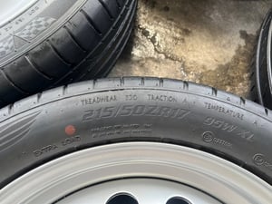 ล้อกระทะแถมยาง 6รู139 Toyota ขอบ 17 สีบอร์น