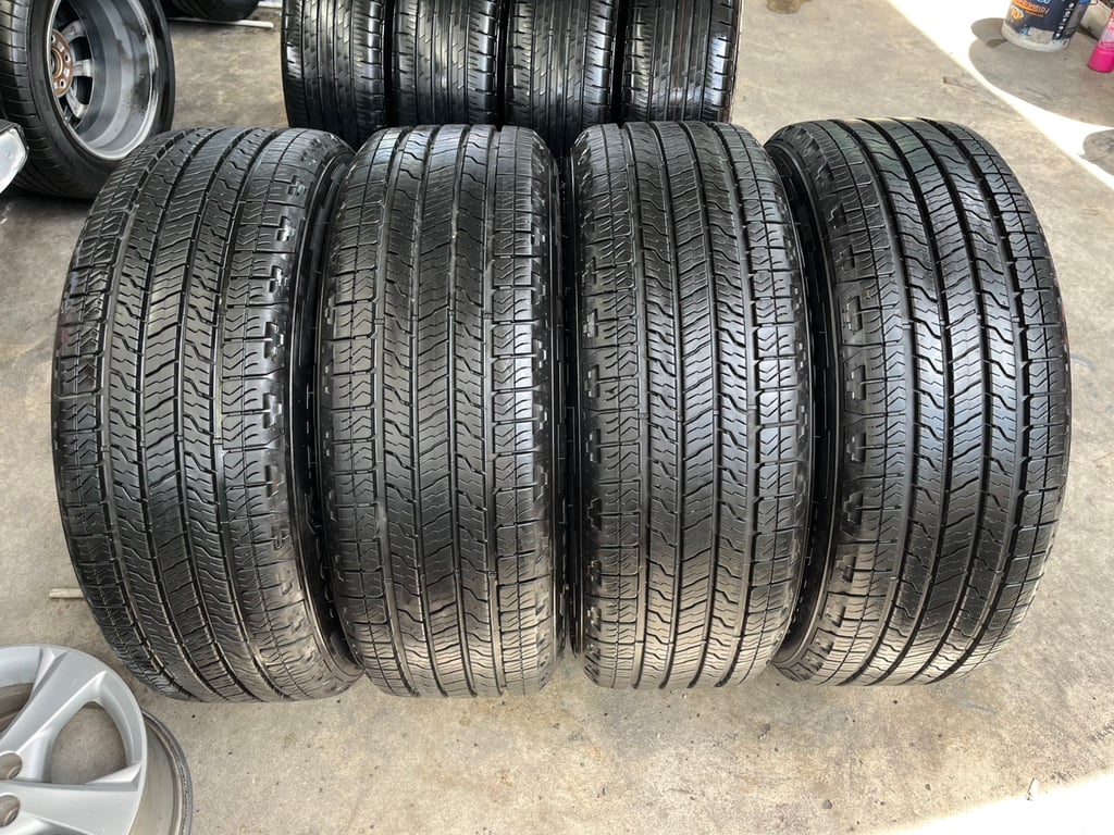 ล้อแม็ก Ford Everest Next-Gen Sport ขอบ 20 พร้อมยางน้องๆป้ายแดง 255-55-20 GoodYear ปี 24 ล้อแม็ก Ford Everest Next-Gen Sport ขอบ 20 พร้อมยางน้องๆป้ายแดง 255-55-20 GoodYear ปี 24