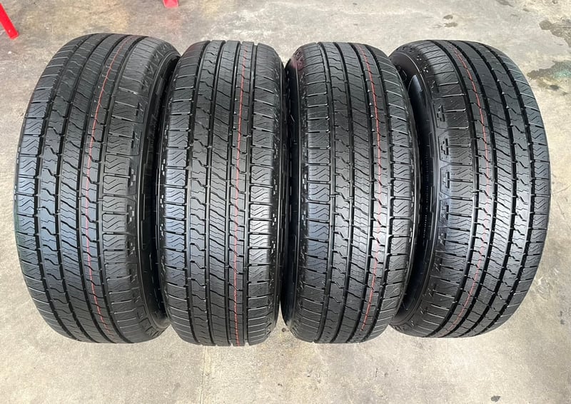 ล้อแม็กป้ายแดง Toyota TRAVO รุ่นใหม่ล่าสุด ขอบ 18 พร้อมยางใหม่ป้ายแดง 255-65-18 Goodyear ปี 25 ล้อแม็กป้ายแดง Toyota TRAVO รุ่นใหม่ล่าสุด ขอบ 18 พร้อมยางใหม่ป้ายแดง 255-65-18 Goodyear ปี 25