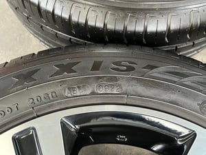 ล้อแม็กป้ายแดง 5รู114 Mitsu Xpander ขอบ 16 ดำหน้าเงา พร้อมยาง 205-55-16 Maxxis ปี 22