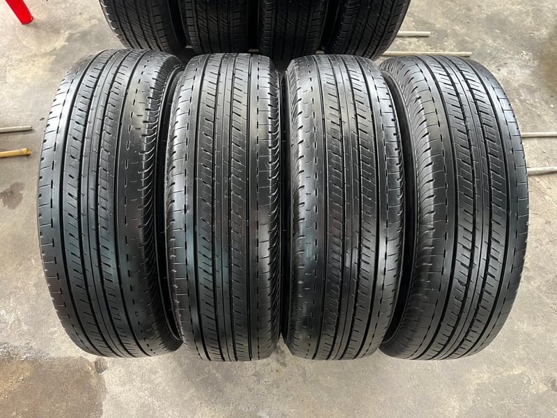ล้อแม็ก 5รู114 Toyota Vigo Champ ขอบ 16 สีเทา พร้อมยาง 215-70-16 Bridgestone ปี 20 ล้อแม็ก 5รู114 Toyota Vigo Champ ขอบ 16 สีเทา พร้อมยาง 215-70-16 Bridgestone ปี 20
