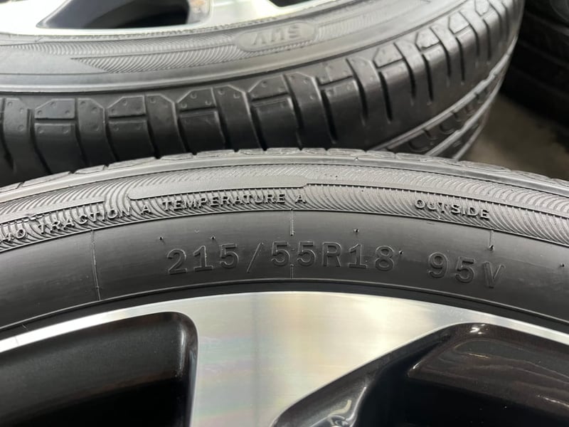 ล้อแม็ก 5รู114 Toyota Corolla Cross ขอบ 18 พร้อมยาง 215-55-18 ATLAS ปลายปี 22