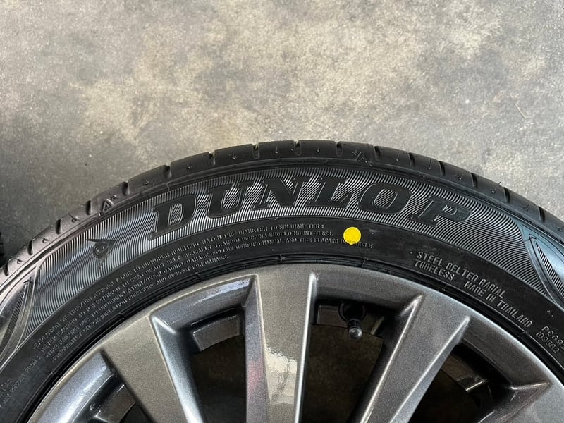 ล้อแม็ก Mitsu Attrage ขอบ 15 สีเทาไฮเปอร์ พร้อมยางใหม่ 185-60-15 Dunlop ปี 26
