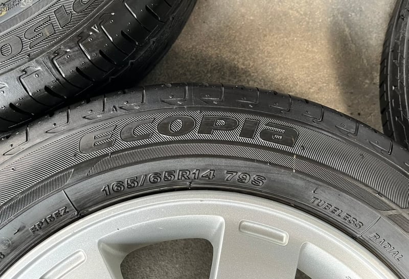 ล้อแม็ก Mitsu Mirage ขอบ 14 พร้อมยาง 165-65-14 Bridgestone ปี 24 ล้อแม็ก Mitsu Mirage ขอบ 14 พร้อมยาง 165-65-14 Bridgestone ปี 24