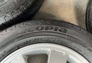 ล้อแม็ก Mitsu Mirage ขอบ 14 พร้อมยาง 165-65-14 Bridgestone ปี 24 ล้อแม็ก Mitsu Mirage ขอบ 14 พร้อมยาง 165-65-14 Bridgestone ปี 24