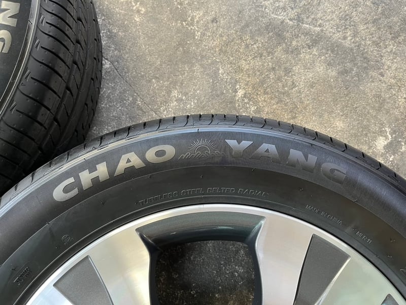 ล้อแม็ก Honda CRV G4 ขอบ 18 สีเทาหน้าเงา พร้อมยางป้ายแดง 225-60-18 CHAOYANG ปี 25 ล้อแม็ก Honda CRV G4 ขอบ 18 สีเทาหน้าเงา พร้อมยางป้ายแดง 225-60-18 CHAOYANG ปี 25