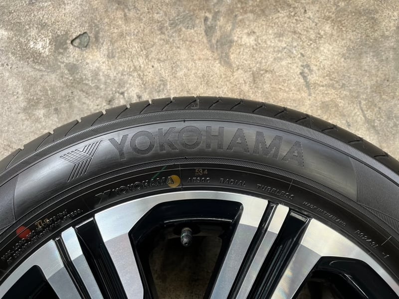 ปี 25 ล้อแม็กพร้อมยางป้ายแดง Toyota Yaris Ativ รุ่นใหม่ ขอบ 16 สวยกริ๊บ