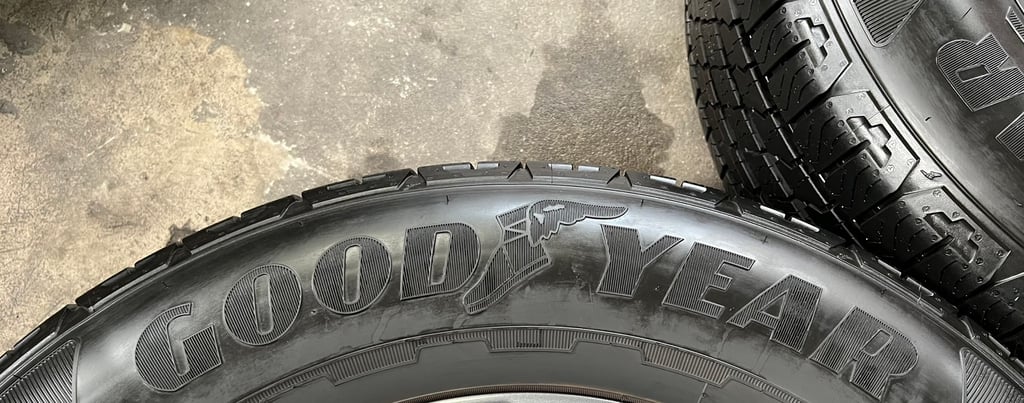 ยางใหม่ป้ายแดง 255-65-18 Goodyear ปลายปี 22 ใหม่กริ๊บ ยางใหม่ป้ายแดง 255-65-18 Goodyear ปลายปี 22 ใหม่กริ๊บ