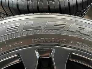 ล้อแม็กป้ายแดง Toyota Land Cruiser FJ รุ่นใหม่ล่าสุด ขอบ 18 พร้อมยางป้ายแดง 265-60-18 Bridgestone ปี 26 ล้อแม็กป้ายแดง Toyota Land Cruiser FJ รุ่นใหม่ล่าสุด ขอบ 18 พร้อมยางป้ายแดง 265-60-18 Bridgestone ปี 26