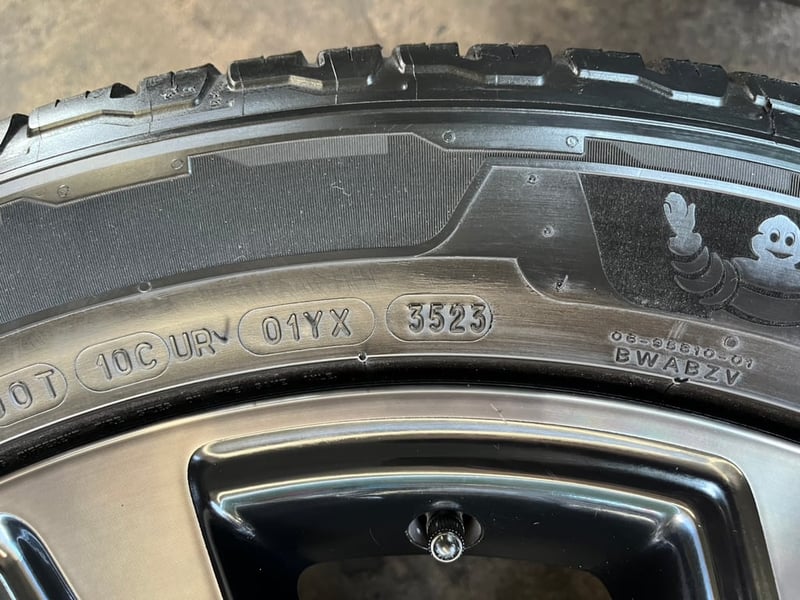 ล้อแม็ก Toyota Fortuner GR Sport ขอบ 20 สีดำหน้าชา พร้อมยาง 265-50-20 Michelin ปลายปี 23