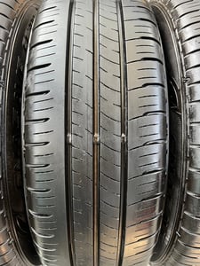 ยาง 185-60-16 Dunlop ปี 24 สภาพสวย ยาง 185-60-16 Dunlop ปี 24 สภาพสวย