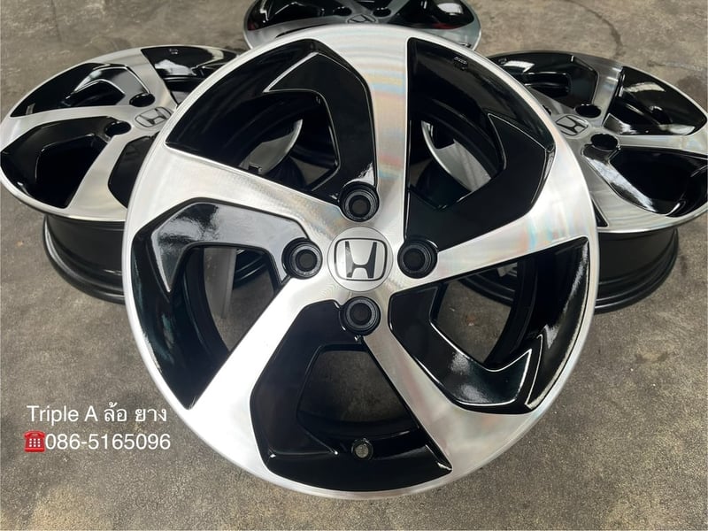 ล้อแม็ก Honda City ใบพัด ขอบ 15 สีดำหน้าเงา สวยกริ๊บ