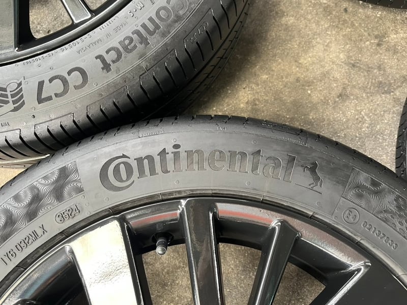 ล้อแม็ก Honda City Hatchback ขอบ 16 สีดำ พร้อมยาง 185-55-16 Continental ปี 24