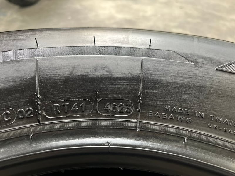 ยาง 255-70-15 BF Goodrich ปลายปี 23 สภาพสวยมาก