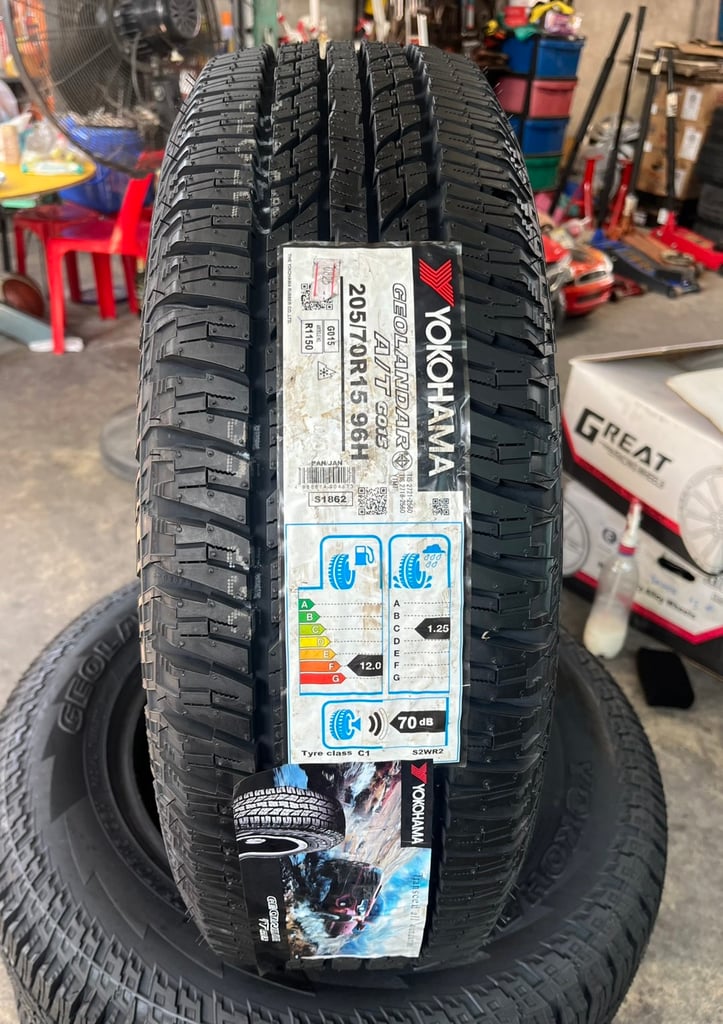 ล้อแม็ก 6รู139 Ford Ranger ขอบ 15 พร้อมยางใหม่ 205-70-15 Yokohama ปี 25