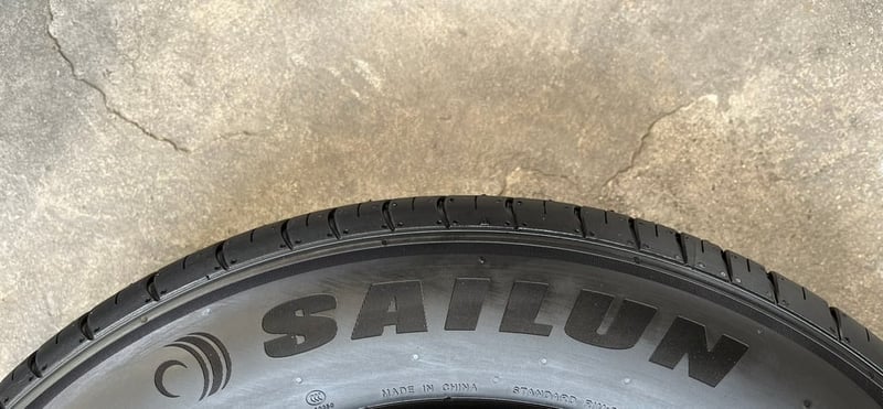 ยางป้ายแดง 165-70-14 SAILUN ปลายปี 25 สวยกริ๊บ ถอดจากรถใหม่ป้ายแดง ยางป้ายแดง 165-70-14 SAILUN ปลายปี 25 สวยกริ๊บ ถอดจากรถใหม่ป้ายแดง