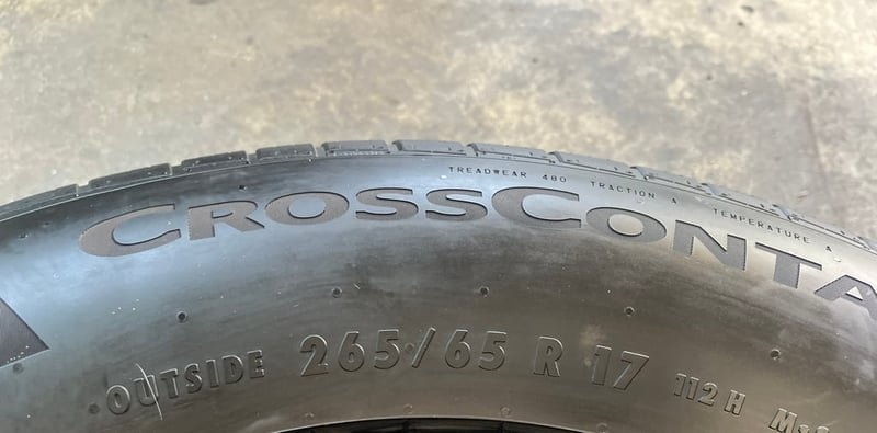 ยางป้ายแดง 265-65-17 Continental ปี 25 เหมาะสำหรับ รถกระบะตัวสูง และ SUV ทุกรุ่น