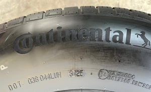 ยางป้ายแดง 265-65-17 Continental ปี 25 เหมาะสำหรับ รถกระบะตัวสูง และ SUV ทุกรุ่น ยางป้ายแดง 265-65-17 Continental ปี 25 เหมาะสำหรับ รถกระบะตัวสูง และ SUV ทุกรุ่น