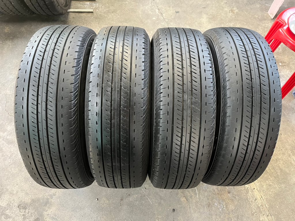 ล้อกระทะ 5รู114 Toyota ขอบ 15 สีดำ แถมยาง 205-70-15 Bridgestone ปี 19 ล้อกระทะ 5รู114 Toyota ขอบ 15 สีดำ แถมยาง 205-70-15 Bridgestone ปี 19