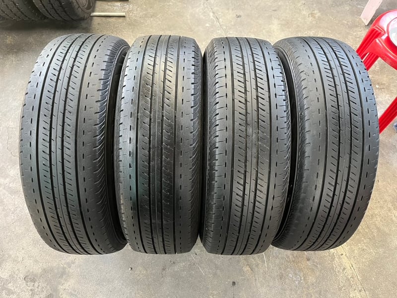 ล้อกระทะ 5รู114 Toyota ขอบ 15 สีดำ แถมยาง 205-70-15 Bridgestone ปี 19 