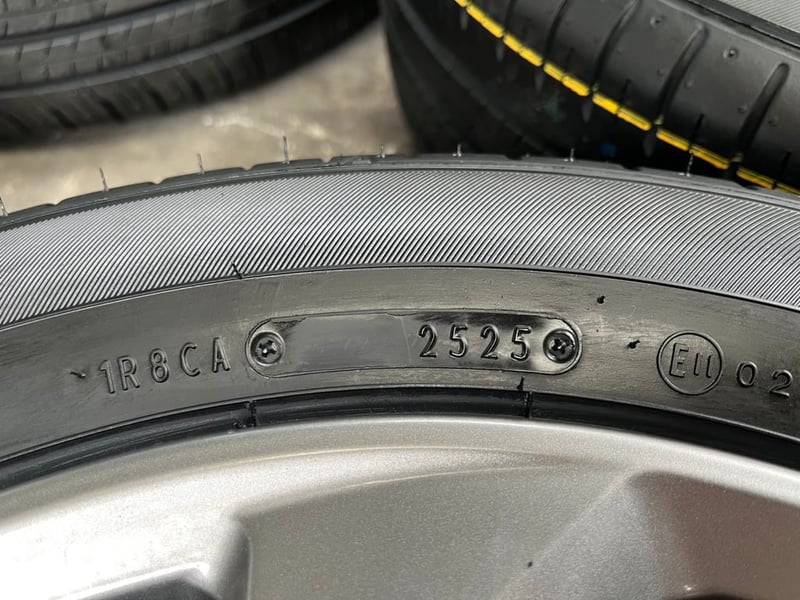 ล้อแม็ก Toyota Vios ขอบ 15 สีเทา พร้อมยางใหม่ 185-60-15 Dunlop ปี 25 ล้อแม็ก Toyota Vios ขอบ 15 สีเทา พร้อมยางใหม่ 185-60-15 Dunlop ปี 25