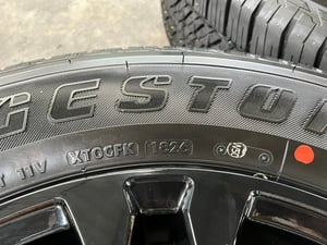 ล้อแม็กป้ายแดง Toyota Land Cruiser FJ รุ่นใหม่ล่าสุด ขอบ 18 พร้อมยางป้ายแดง 265-60-18 Bridgestone ปี 26 ล้อแม็กป้ายแดง Toyota Land Cruiser FJ รุ่นใหม่ล่าสุด ขอบ 18 พร้อมยางป้ายแดง 265-60-18 Bridgestone ปี 26