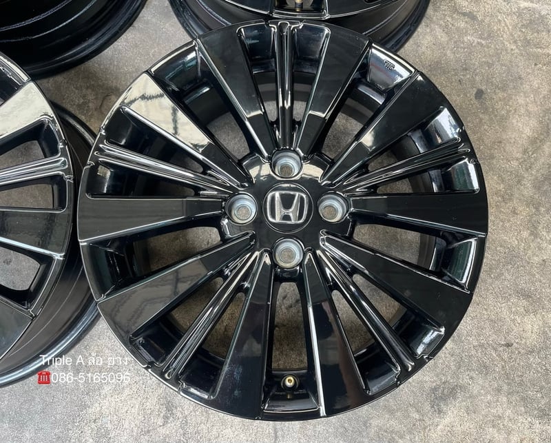 ล้อแม็ก Honda City Hatchback RS ขอบ 16 สีดำแท้ สวยกริ๊บ ล้อแม็ก Honda City Hatchback RS ขอบ 16 สีดำแท้ สวยกริ๊บ