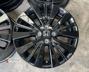 ล้อแม็ก Honda City Hatchback RS ขอบ 16 สีดำแท้ สวยกริ๊บ ล้อแม็ก Honda City Hatchback RS ขอบ 16 สีดำแท้ สวยกริ๊บ