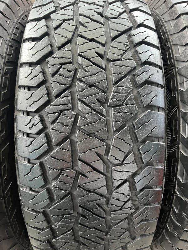 ล้อแม็ก 6รู139 Toyota Vigo ขอบ 16 พร้อมยาง 265-70-16 Hankook(แก้มขาว) ปี 21 