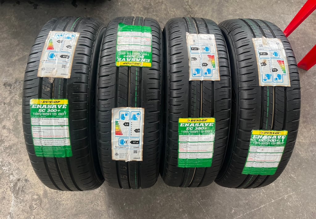 ล้อแม็กป้ายแดง Nissan Almera รุ่นใหม่ล่าสุด ขอบ 15 พร้อมยางใหม่ 185-65-15 Dunlop ปี 24